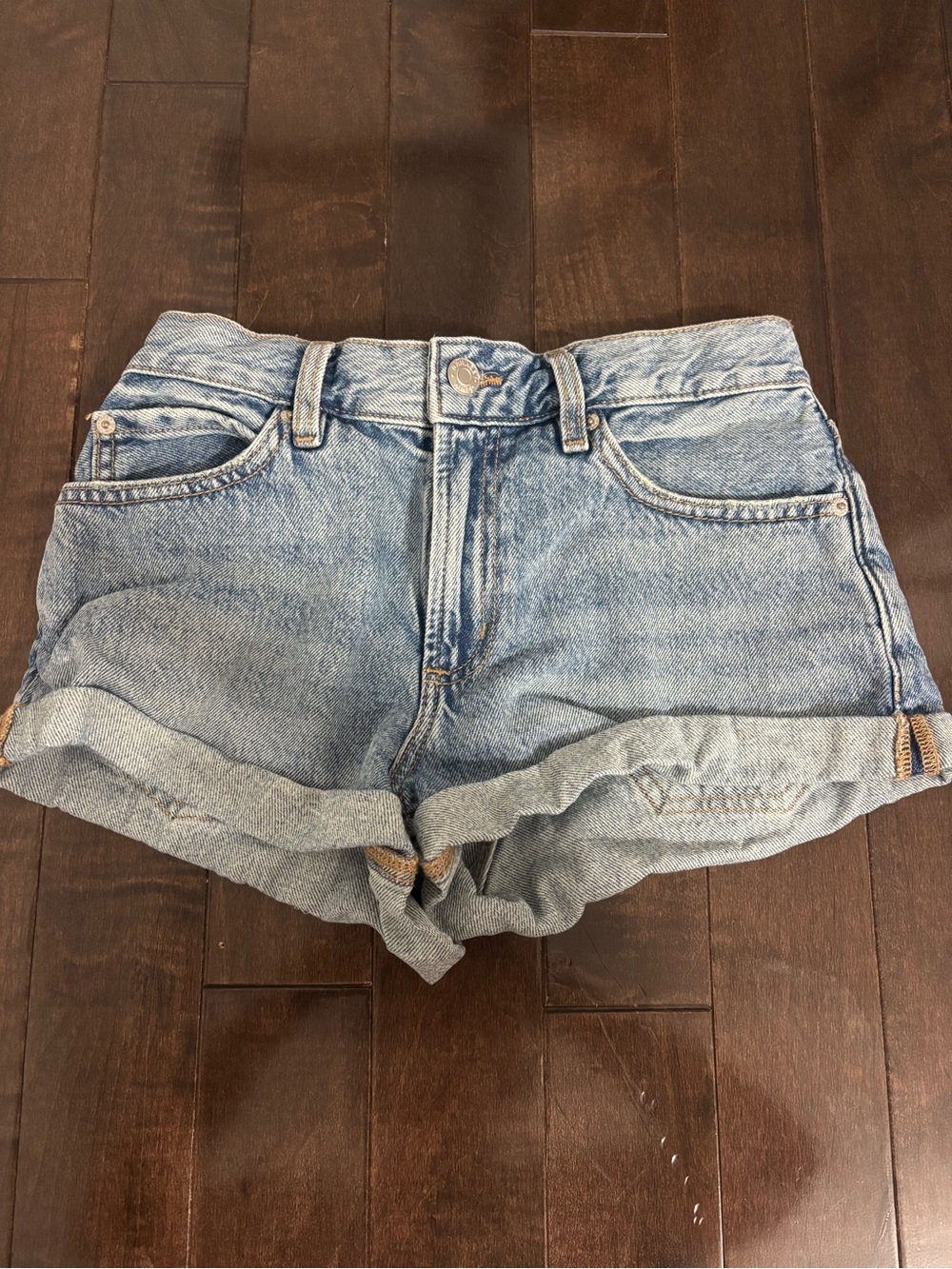 Garage Classic High-Waist Light Blue Denim Shorts